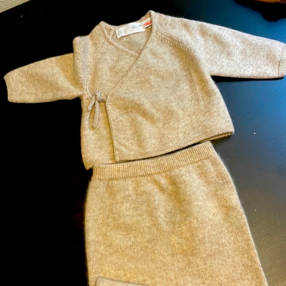 Zara Soft and Cozy Top and Footed Pants Set